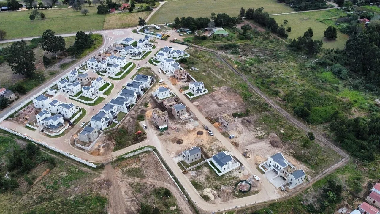 Mountain View Estate — George