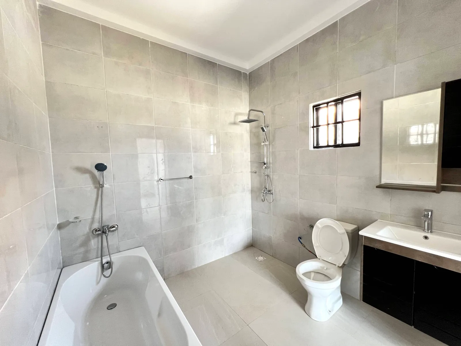 DIDI ESTATE — Brufut
