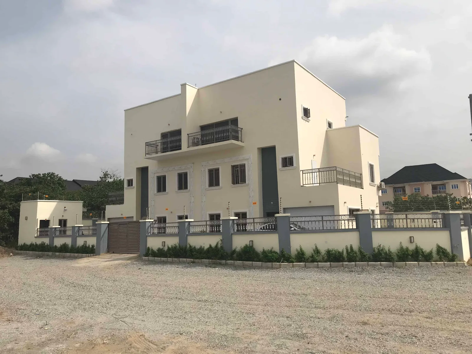 Savvy Premier Homes, Katampe