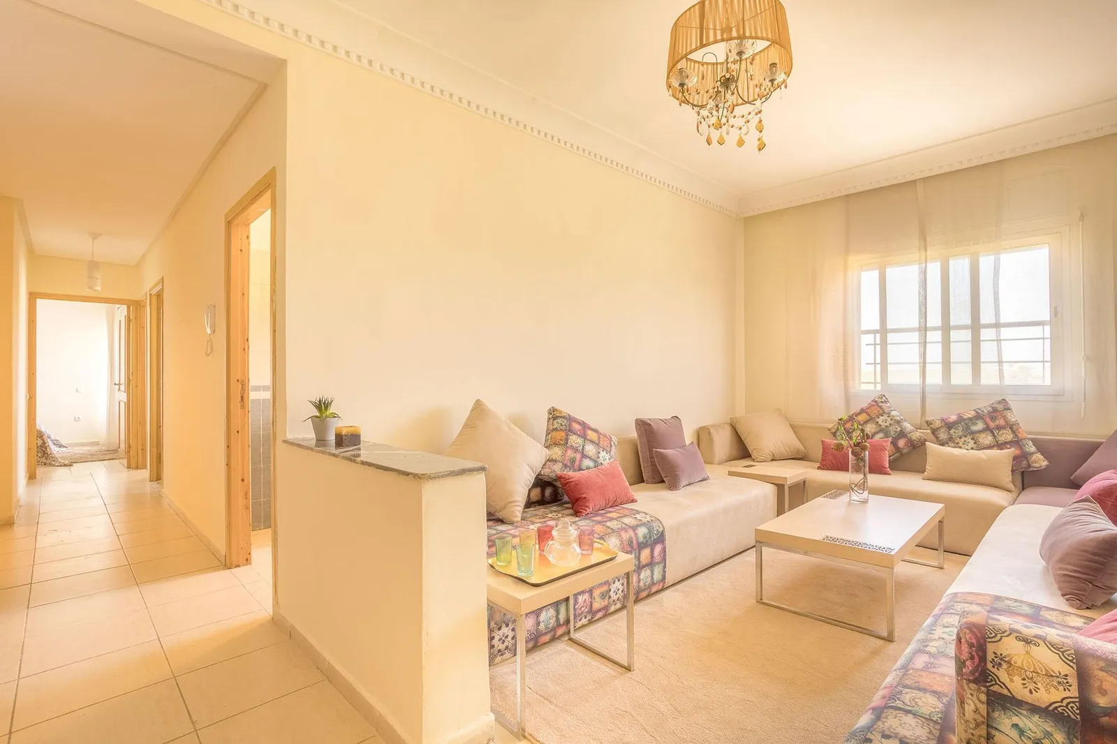 RIAD ERRAHMA 1 : Salon et couloir App. Témoin
