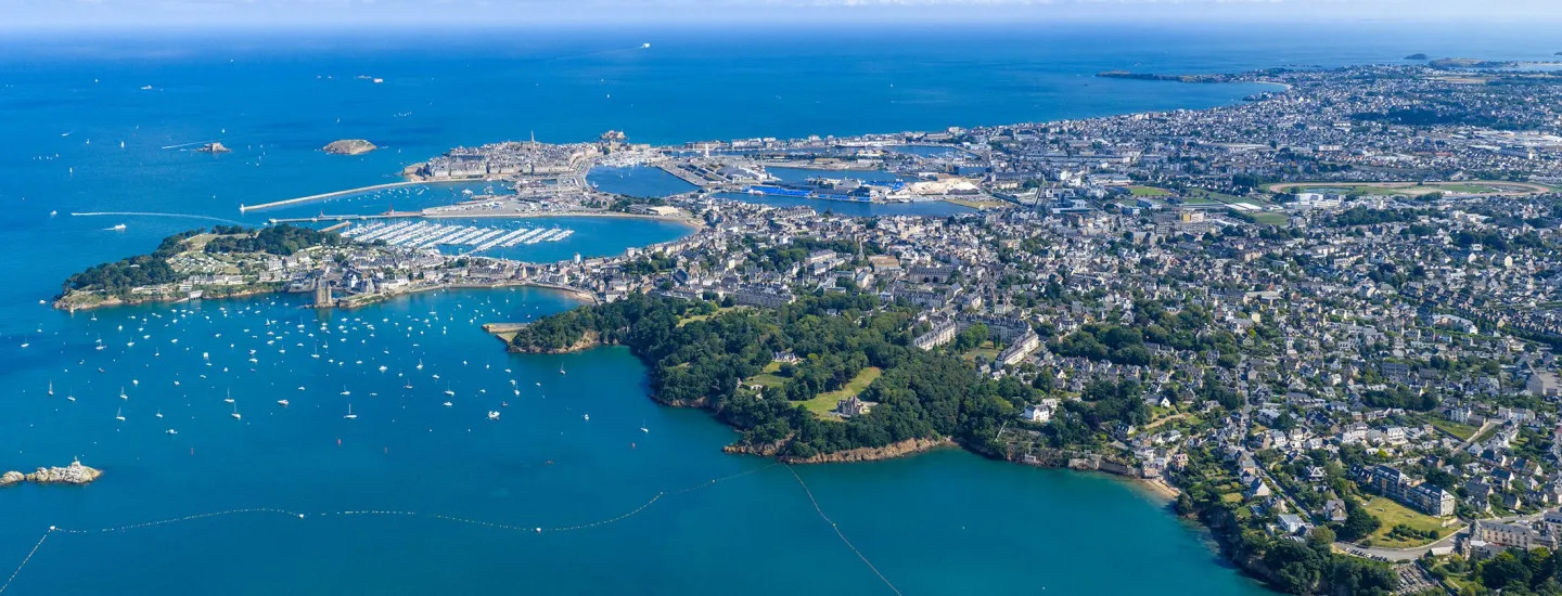VILLA RIANCOURT — Dinard