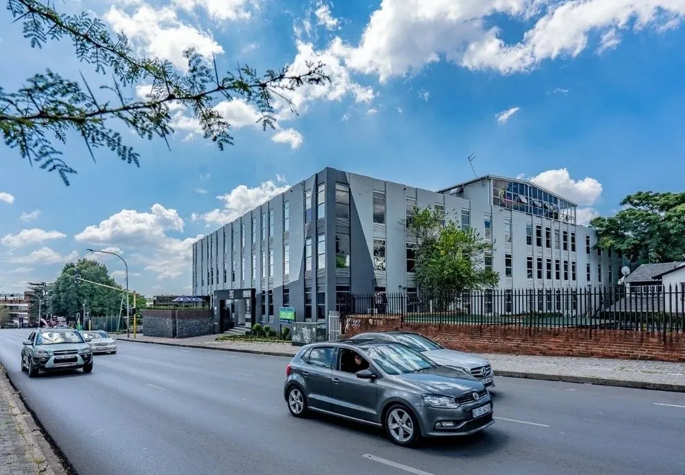 382 Jan Smuts — Johannesburg