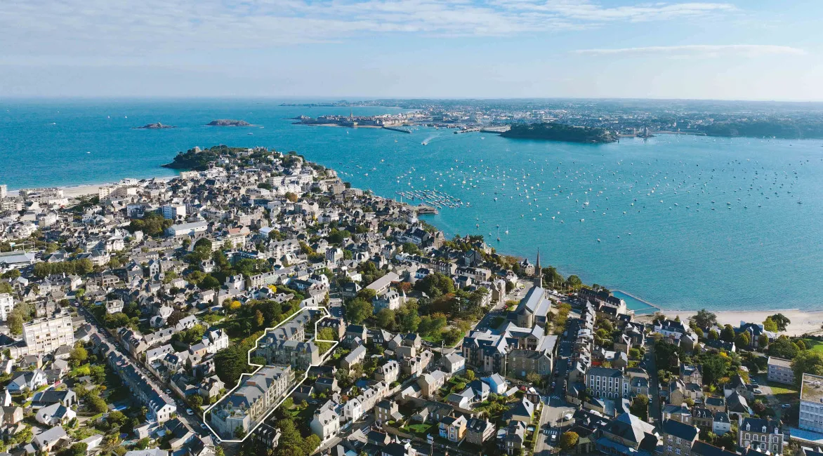 Cour Lawrence — Dinard