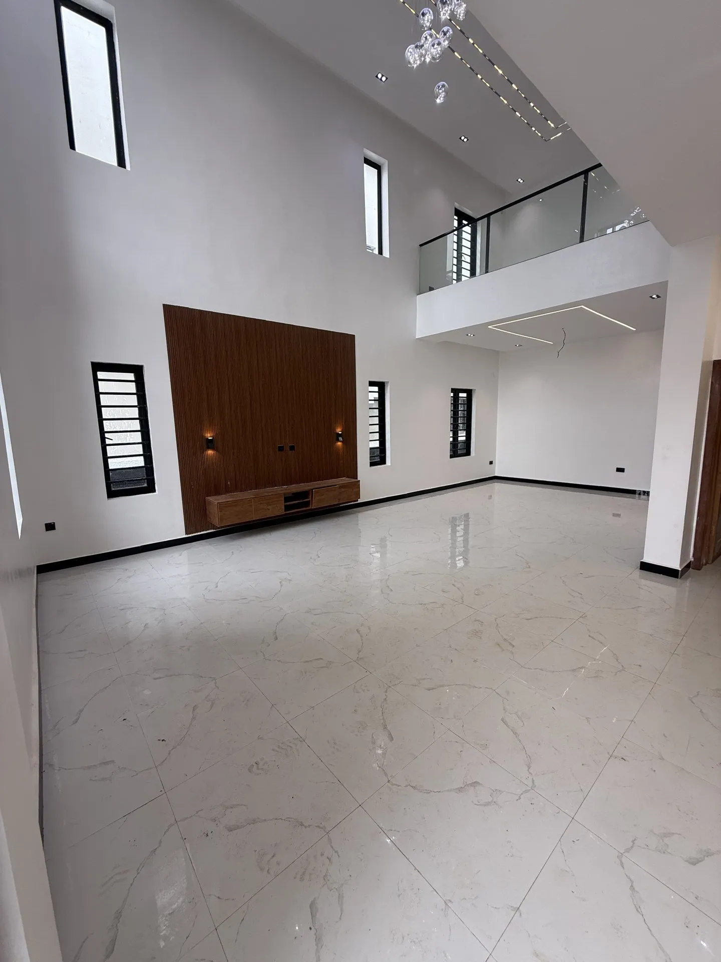 Luxury 4bedroom Duplex with Bq photo 3