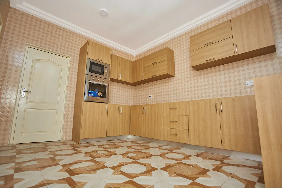 2 bedroom – semi-detached — Tema