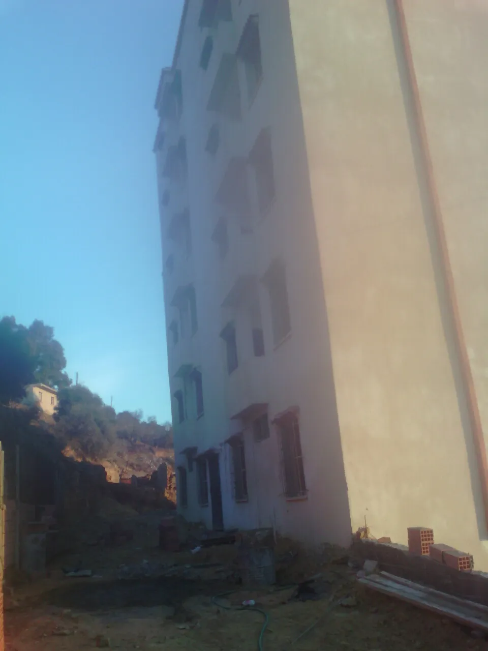 MEDEA -bati- 48 LOGEMENTS — Médéa