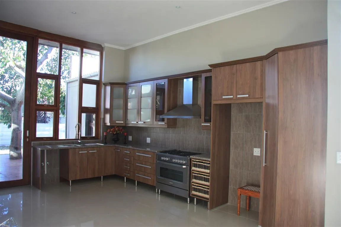 2012 ontwikkeling 006 (Medium)