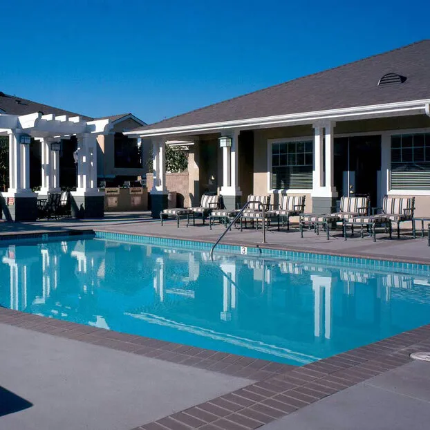 Somerset Glen — La Mirada