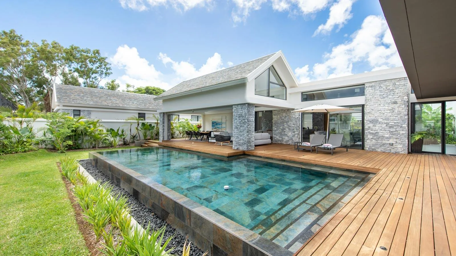 Serenity Villas — Pereybere