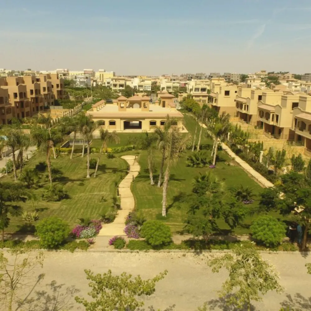 ZIZINIA GARDENS — Cairo