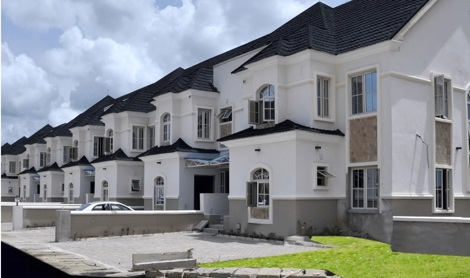 Vintage Garden Estate