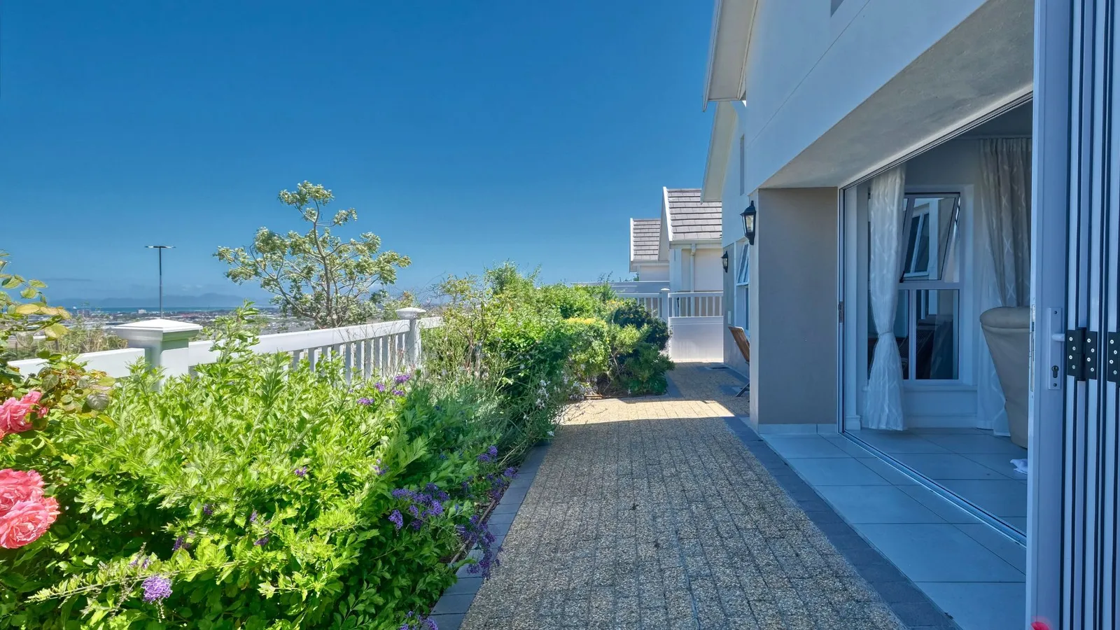 What exactly is Life Right occupancy at The Somerset in Somerset West?