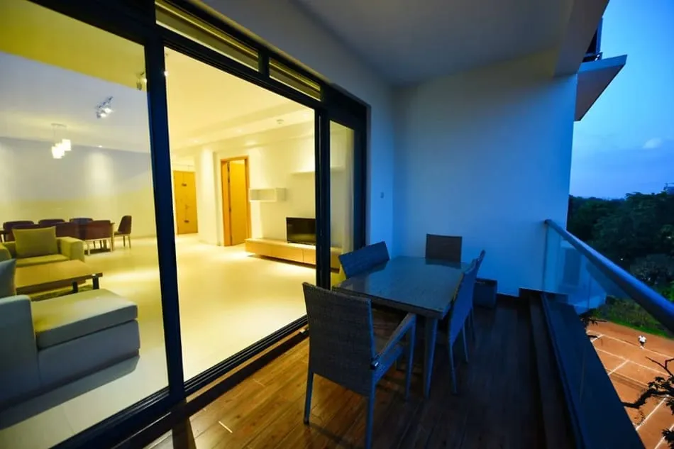 THE ROYAL PALMS NAKASERO (PLOT 1A BAKER ROAD)