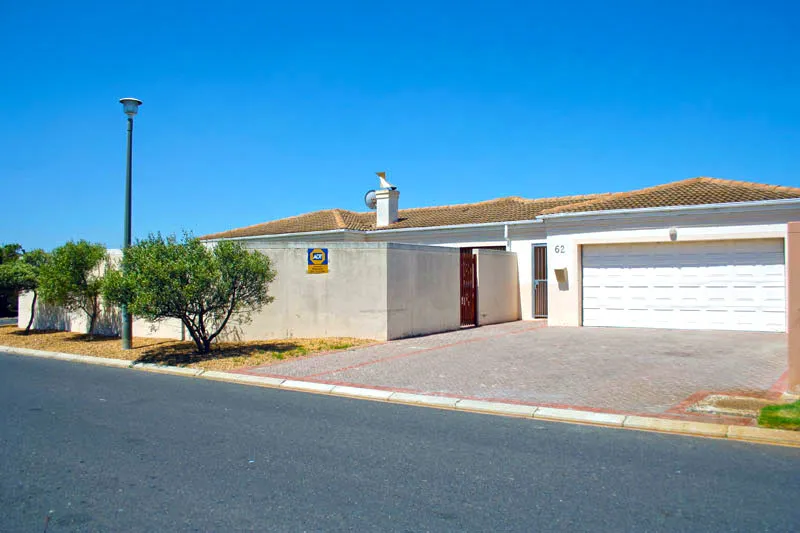 Cambleton Crescent — Parklands