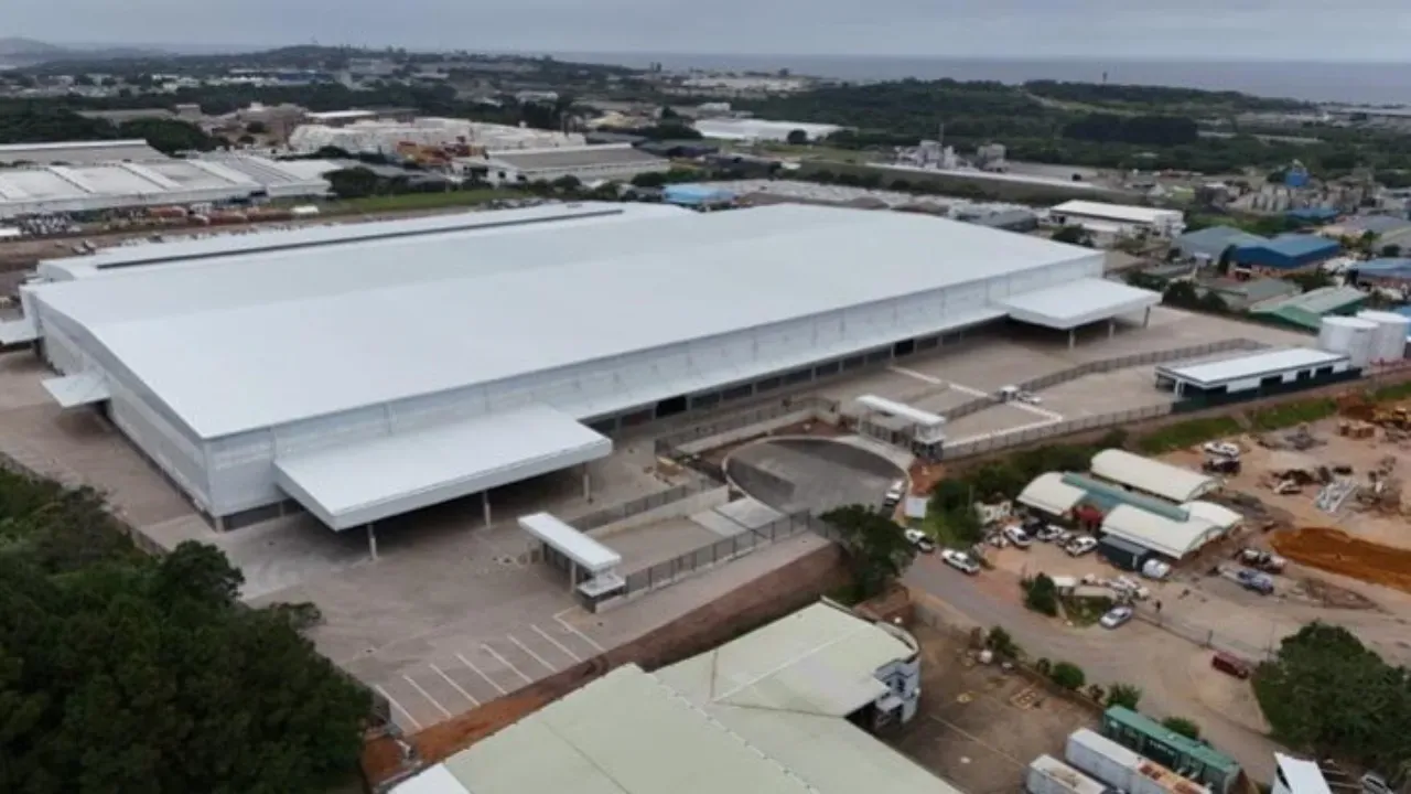 Newlyn Group Property at Amanzimtoti with GLA 72,176 m²