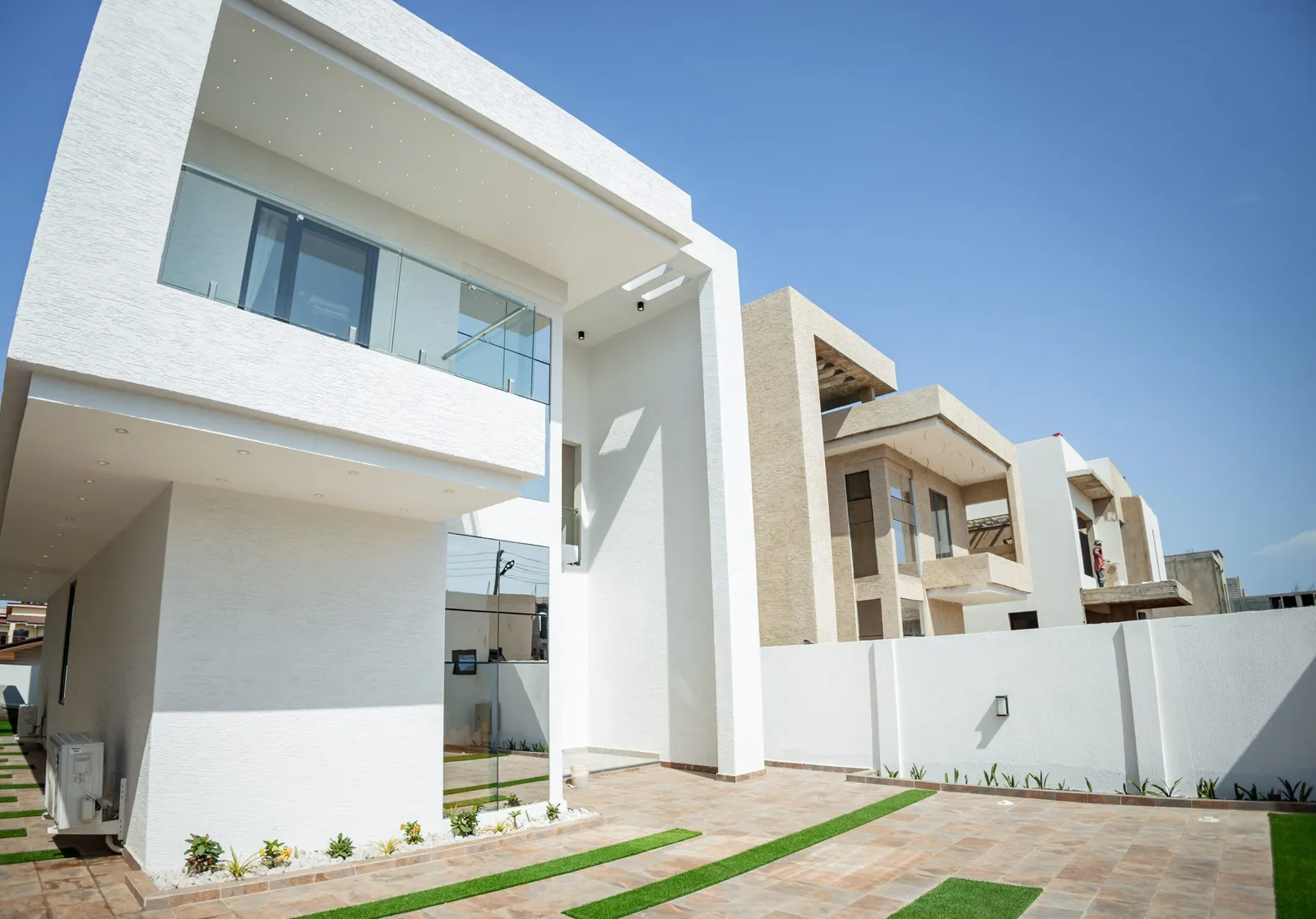 Locus Drive 1B — Accra