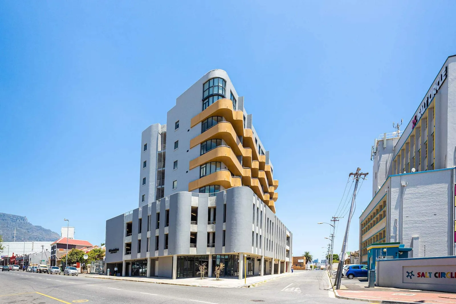 Urban Artisan Aparthotel