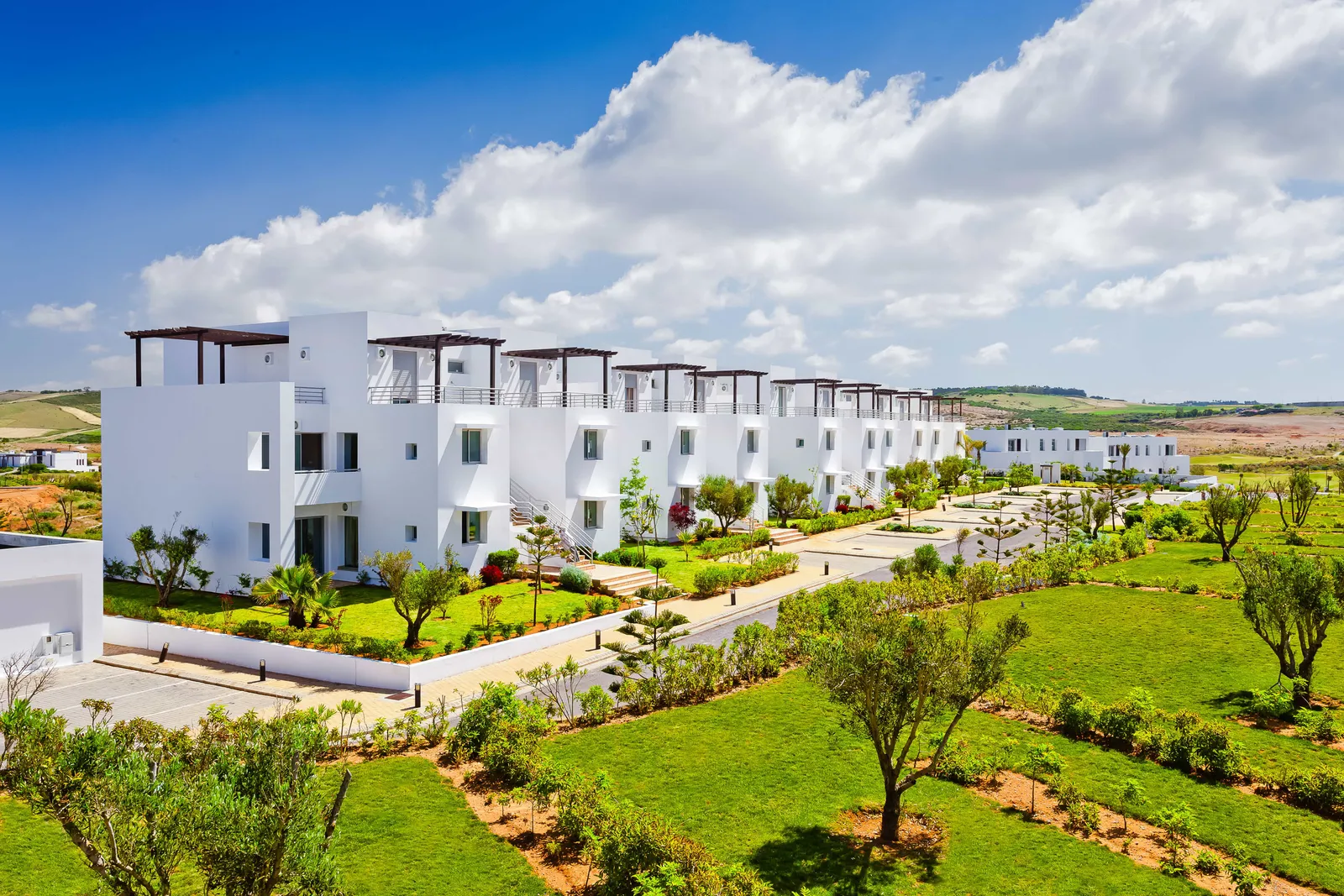 LIXUS BEACH RESORT LARACHE : les façade des villas