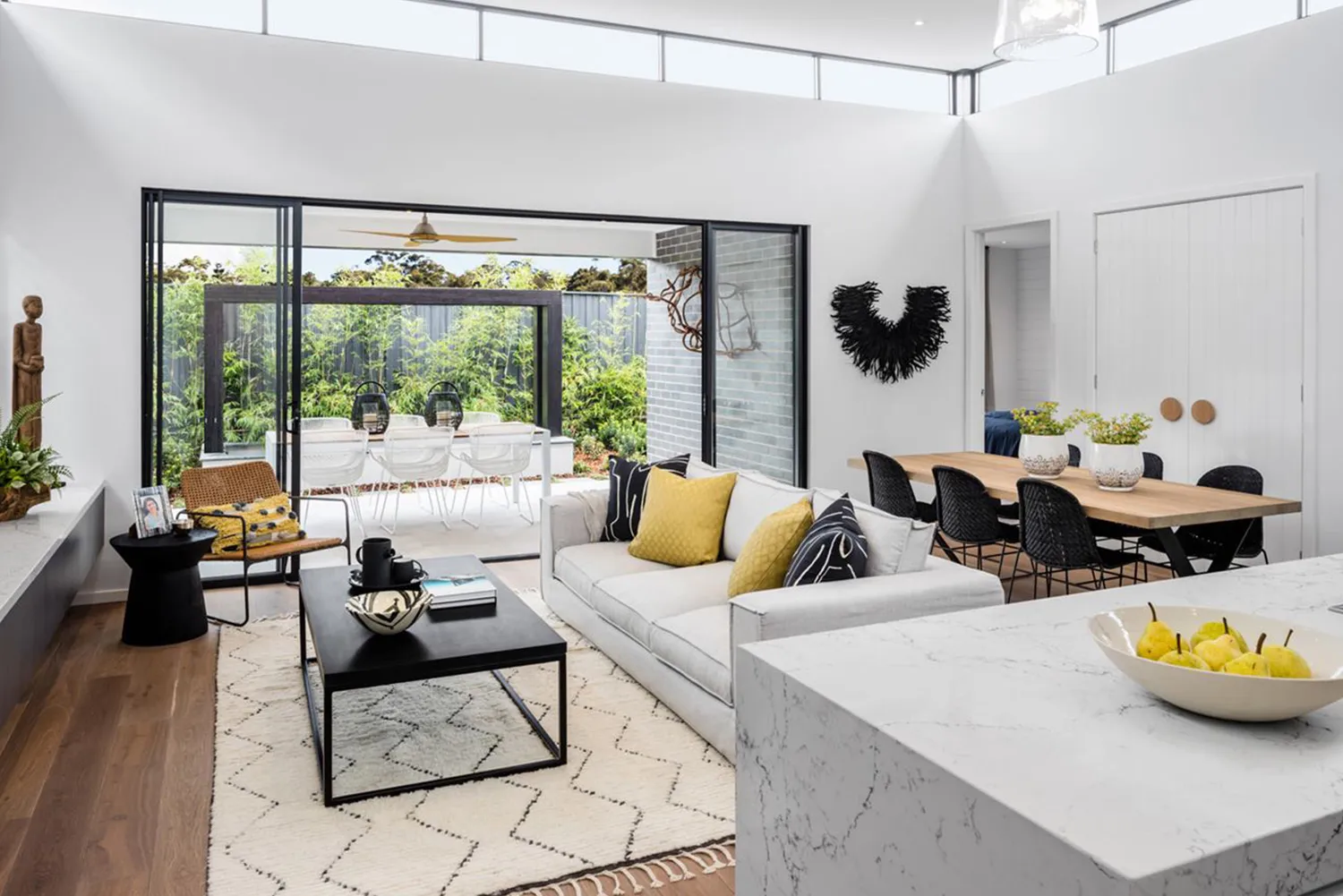 home-designs_interior_mbatsana-living