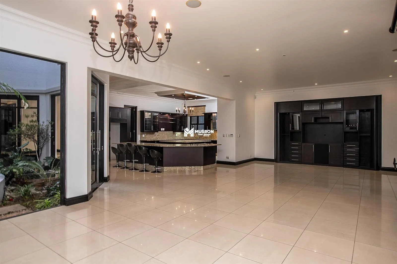 Luxurious mansion for sale in kigo