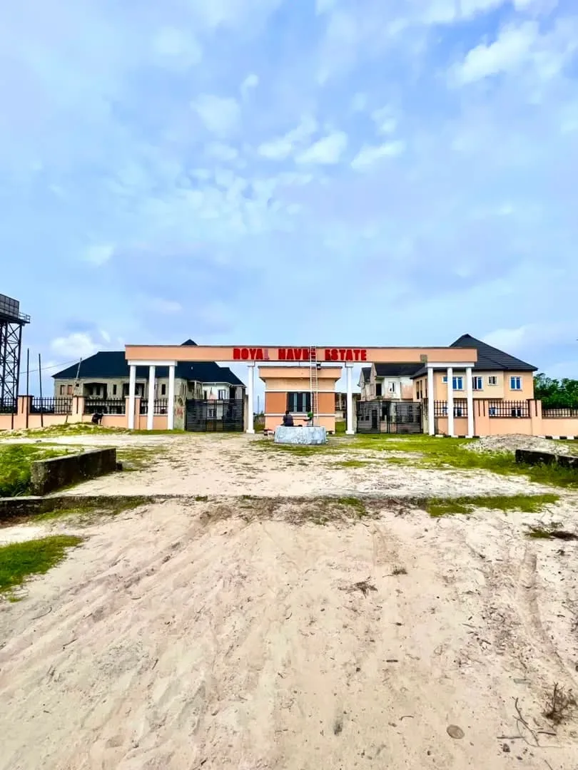 Front View Of Royal Haven Estate