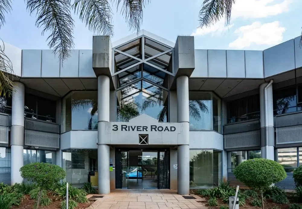 3 River Road — Bedfordview