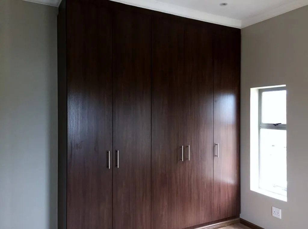 House P van Der Linde