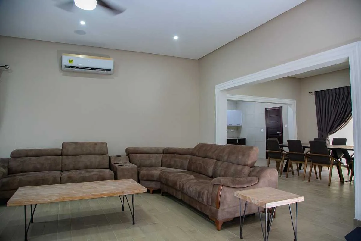 pelican-living-room
