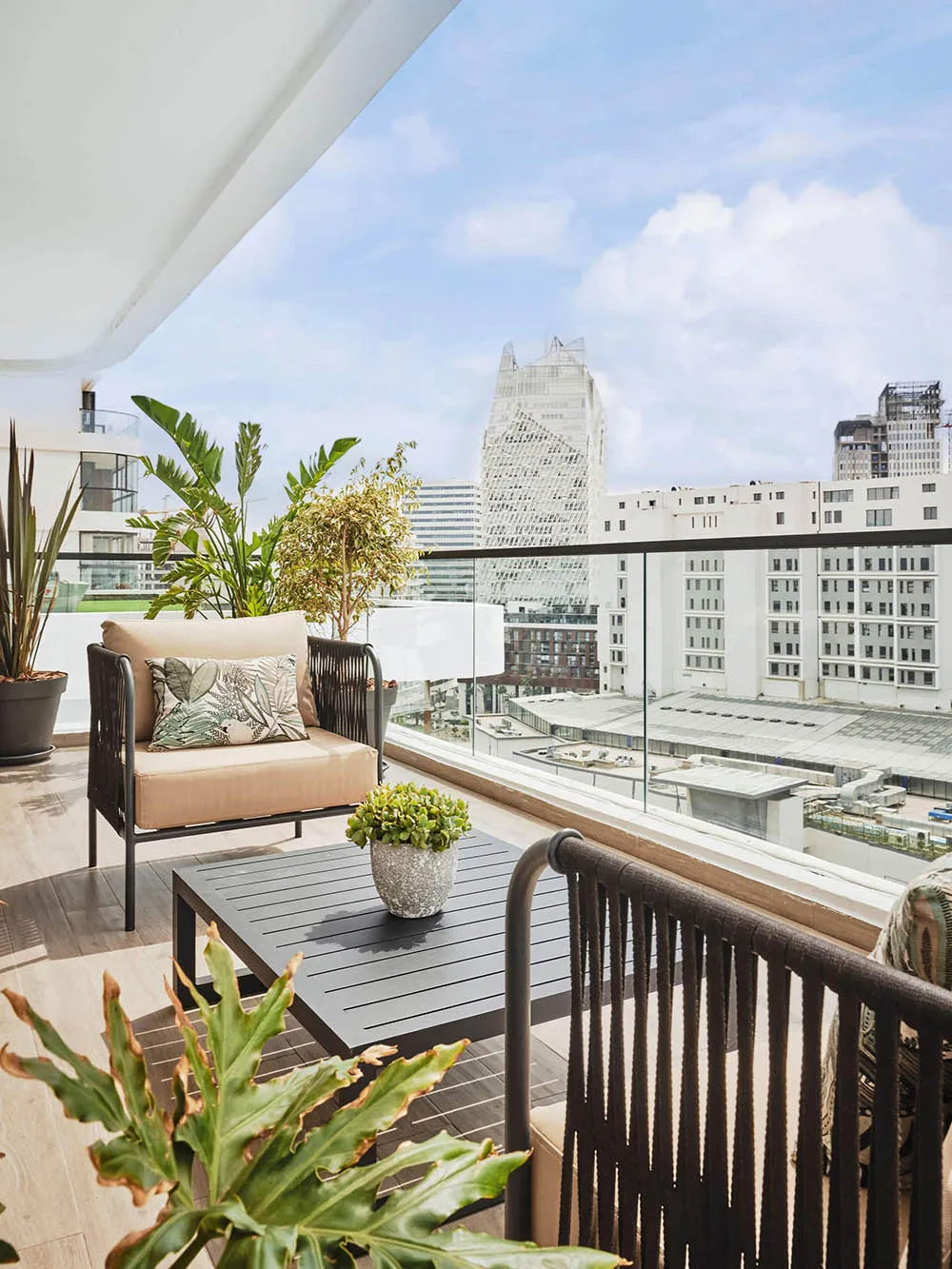 Tour 33 — Casablanca