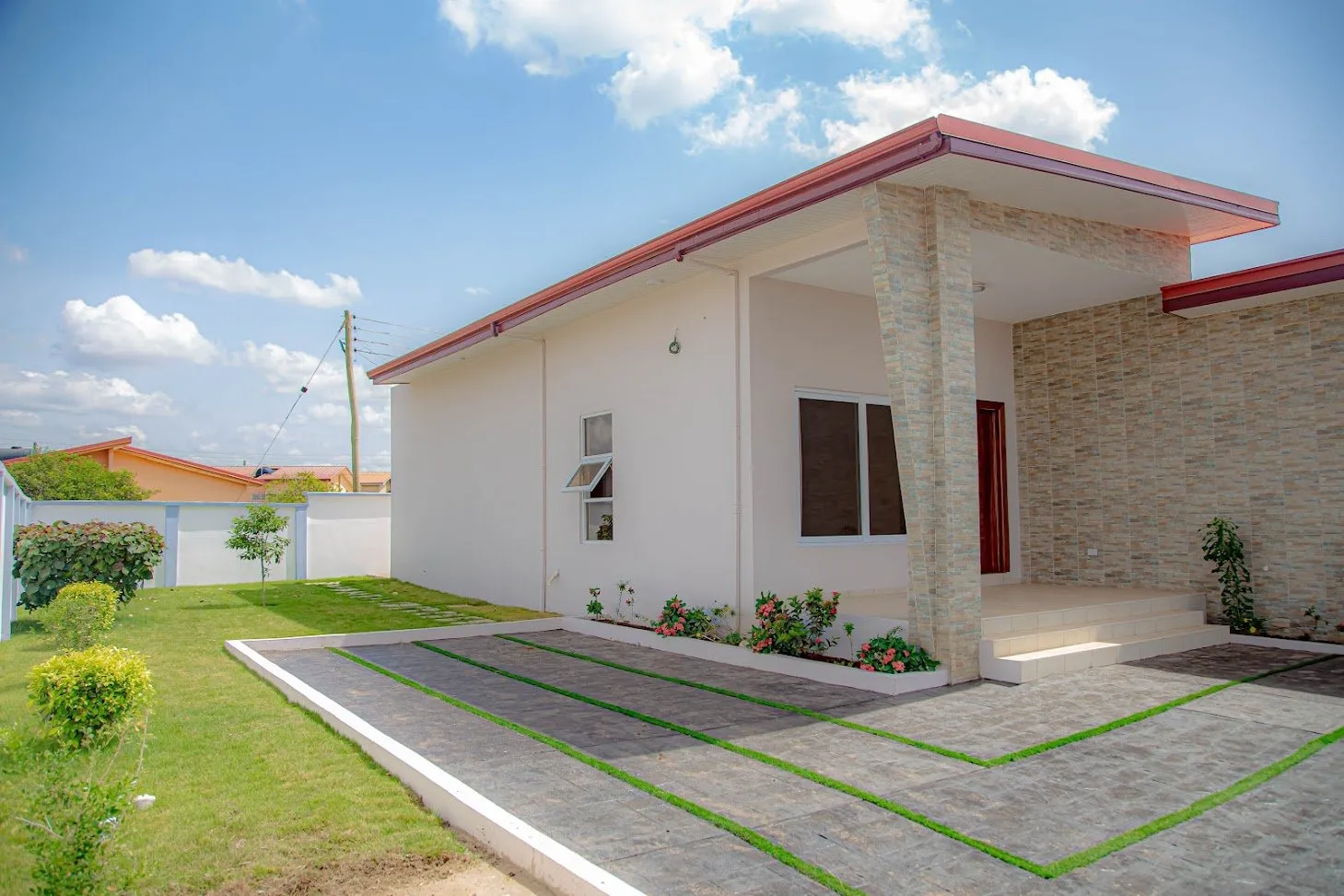 Regimanuel Satellite City — Accra