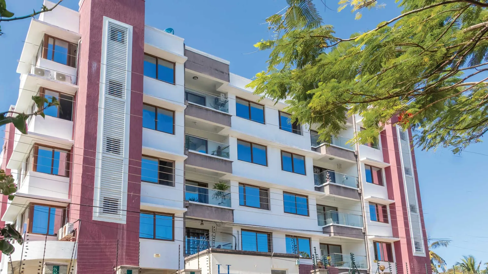 Hydro Apartments