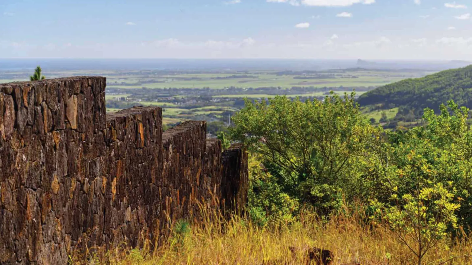 Les Mariannes Hills