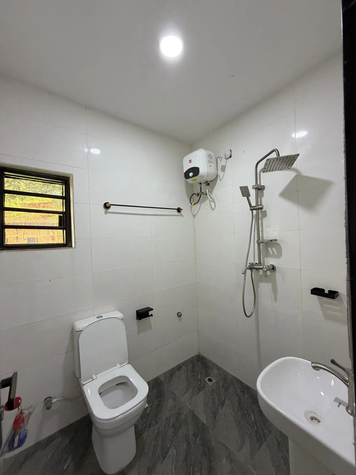 Affordable 4-bedroom Duplex with Gatehouse photo 8