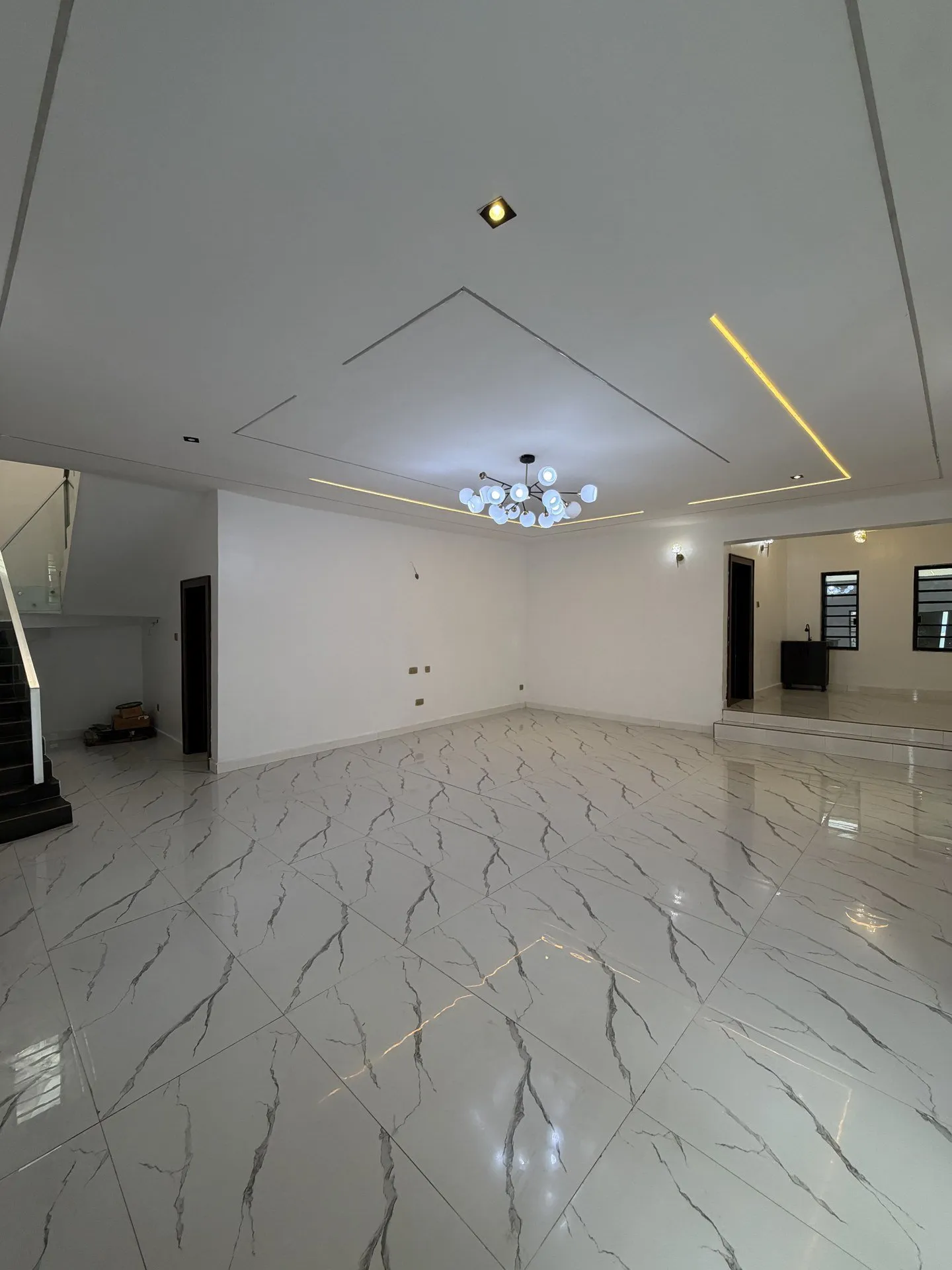 Affordable 4-bedroom Duplex with Gatehouse photo 2