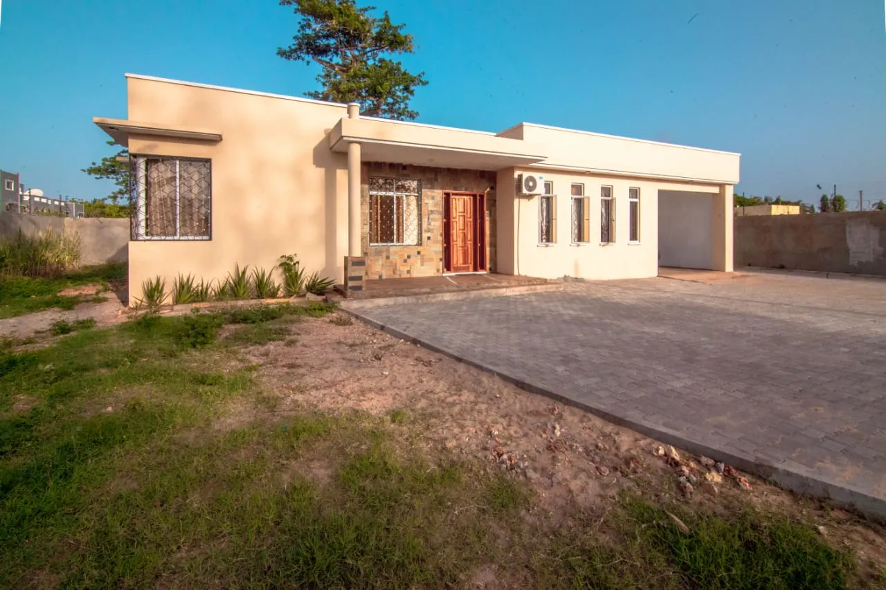 3 Bedroom Bungalow — Malindi