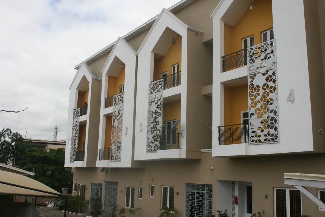 AVANT HOMES II