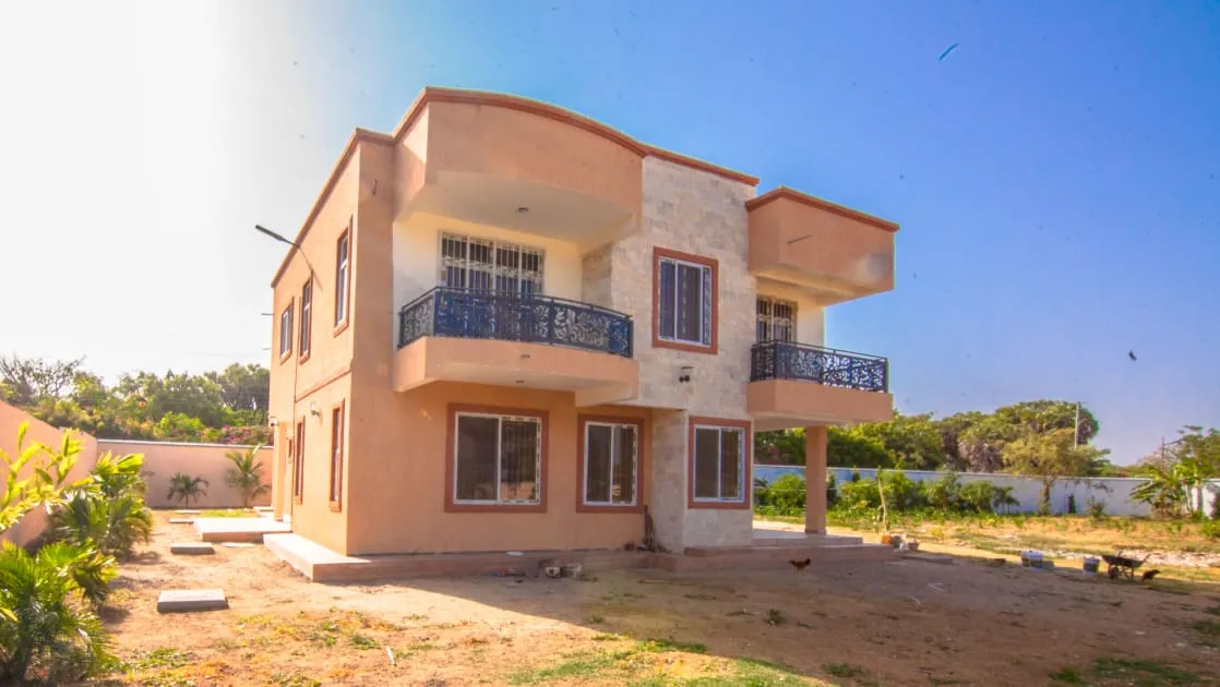 4 Bedroom Maisonette — Malindi