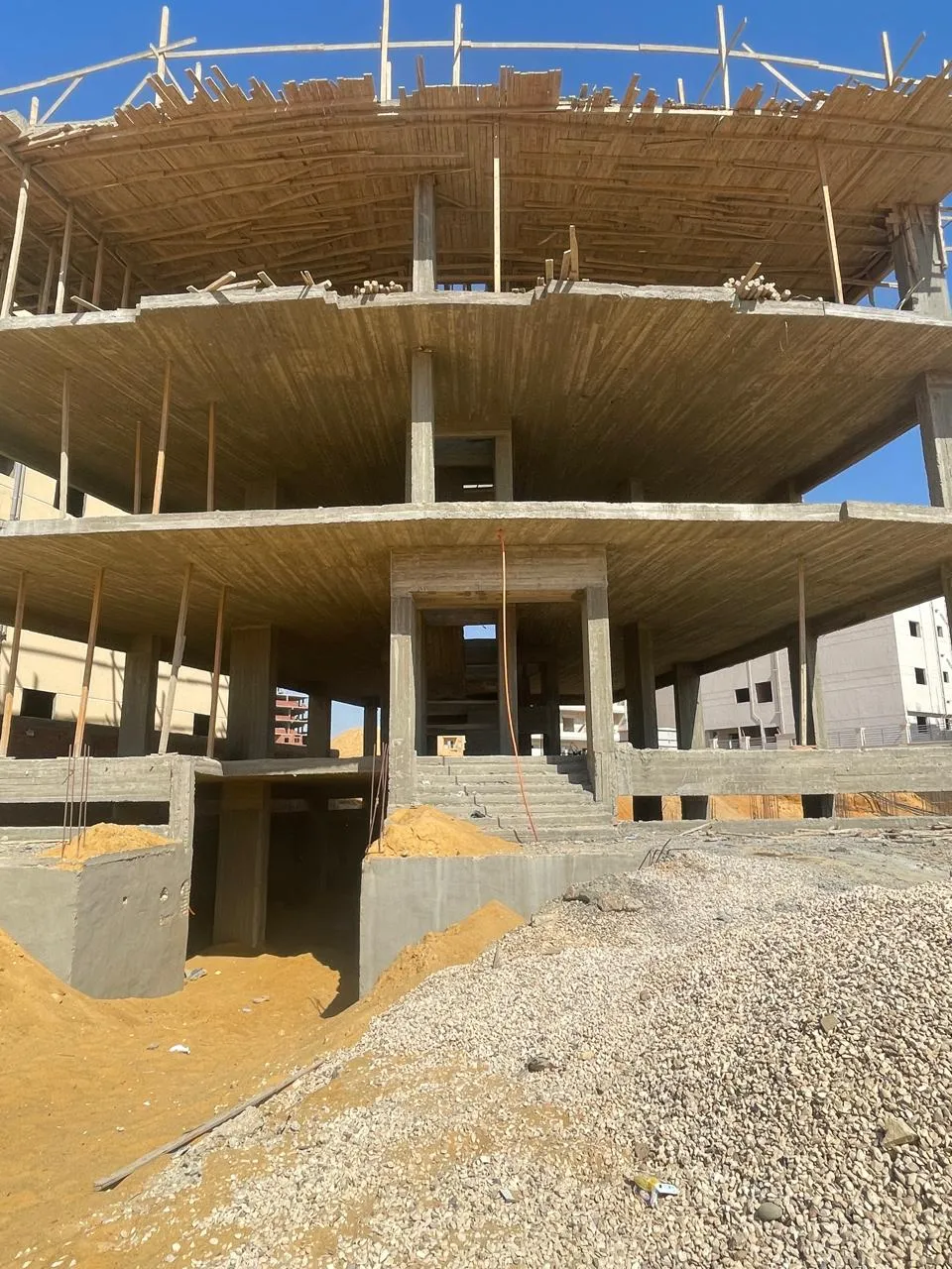 E 22 — Cairo