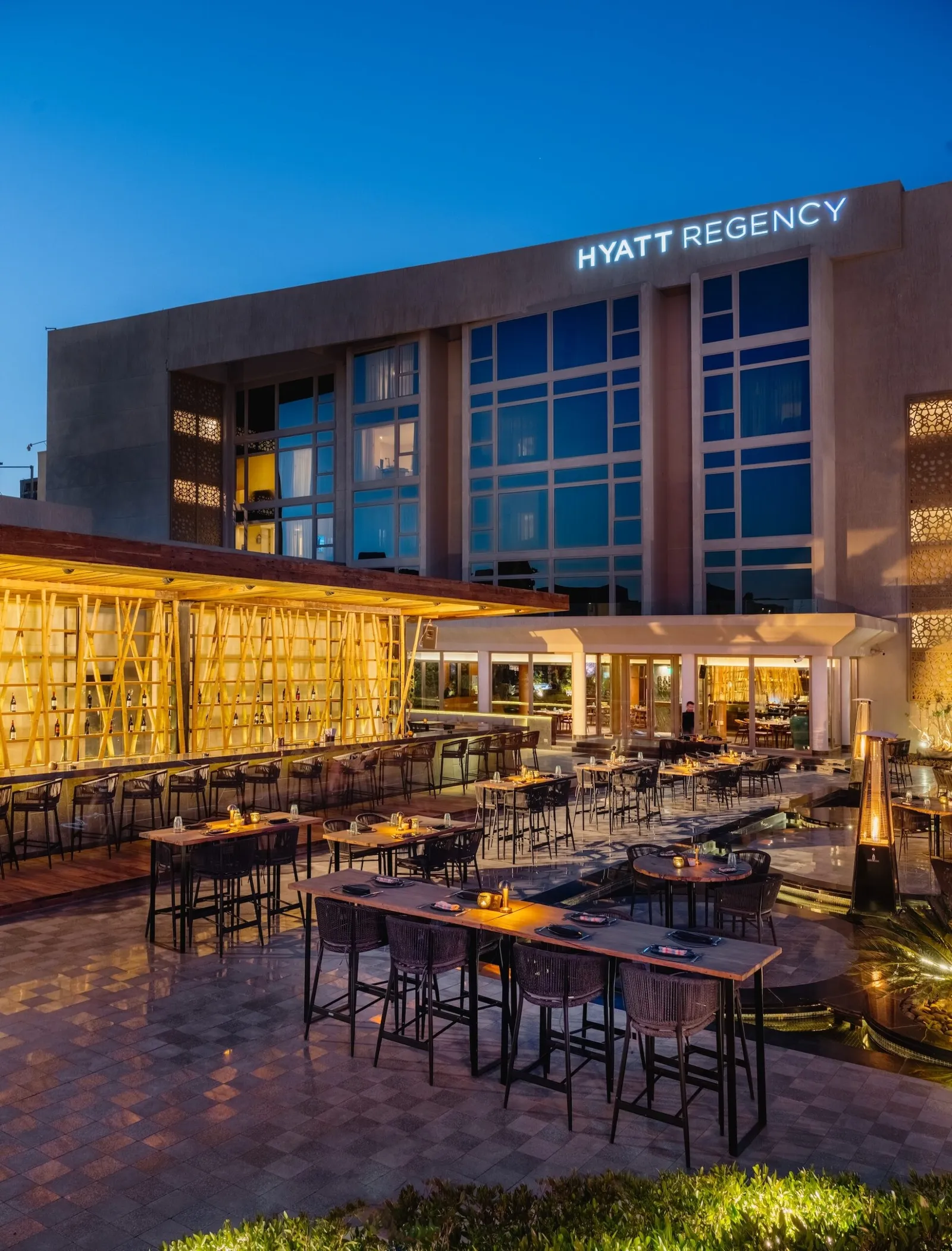 Cairo West Restaurants — Cairo