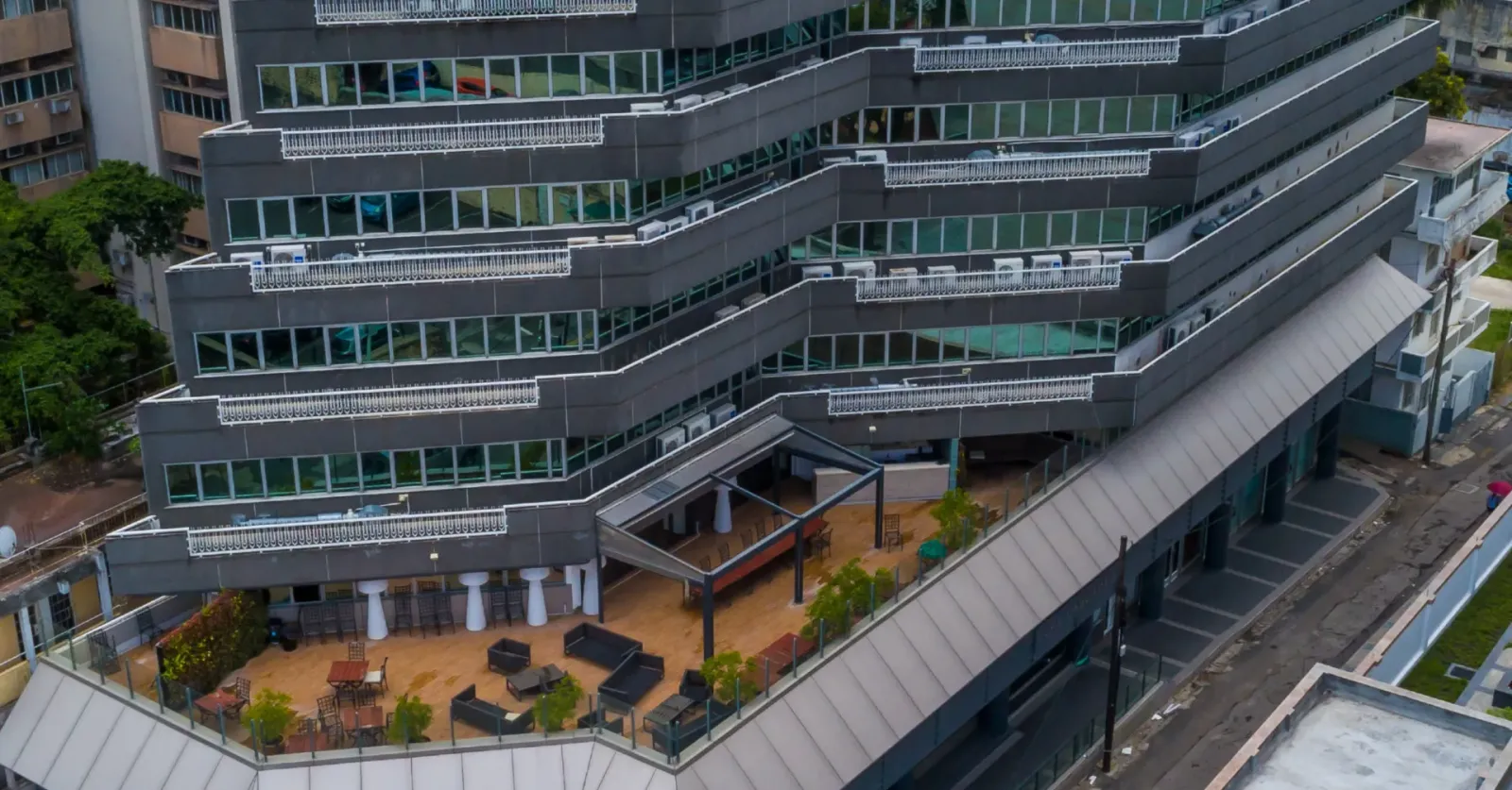 Les Cascades Building