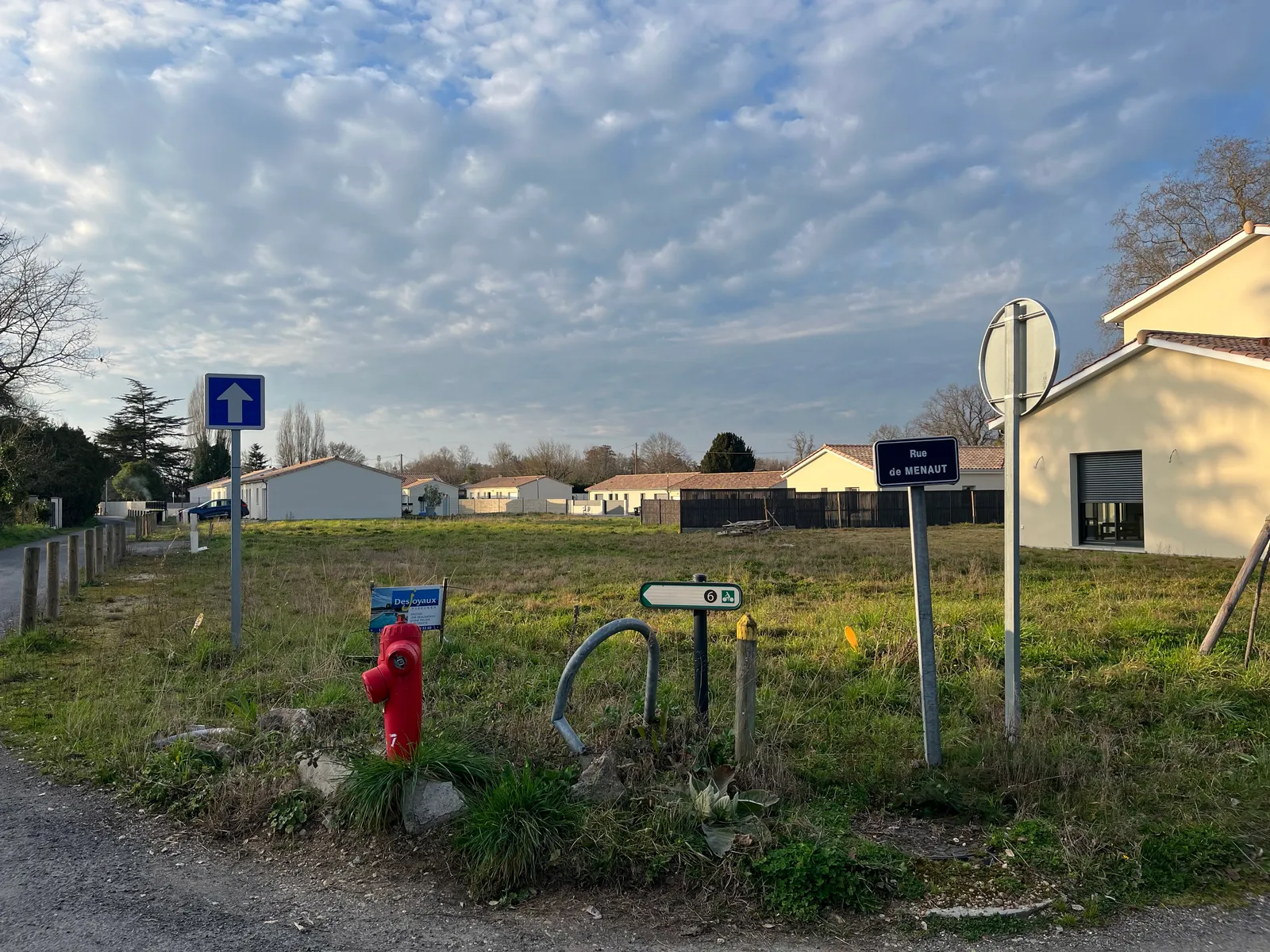 LES JARDINS DE MENAUT — VAYRES