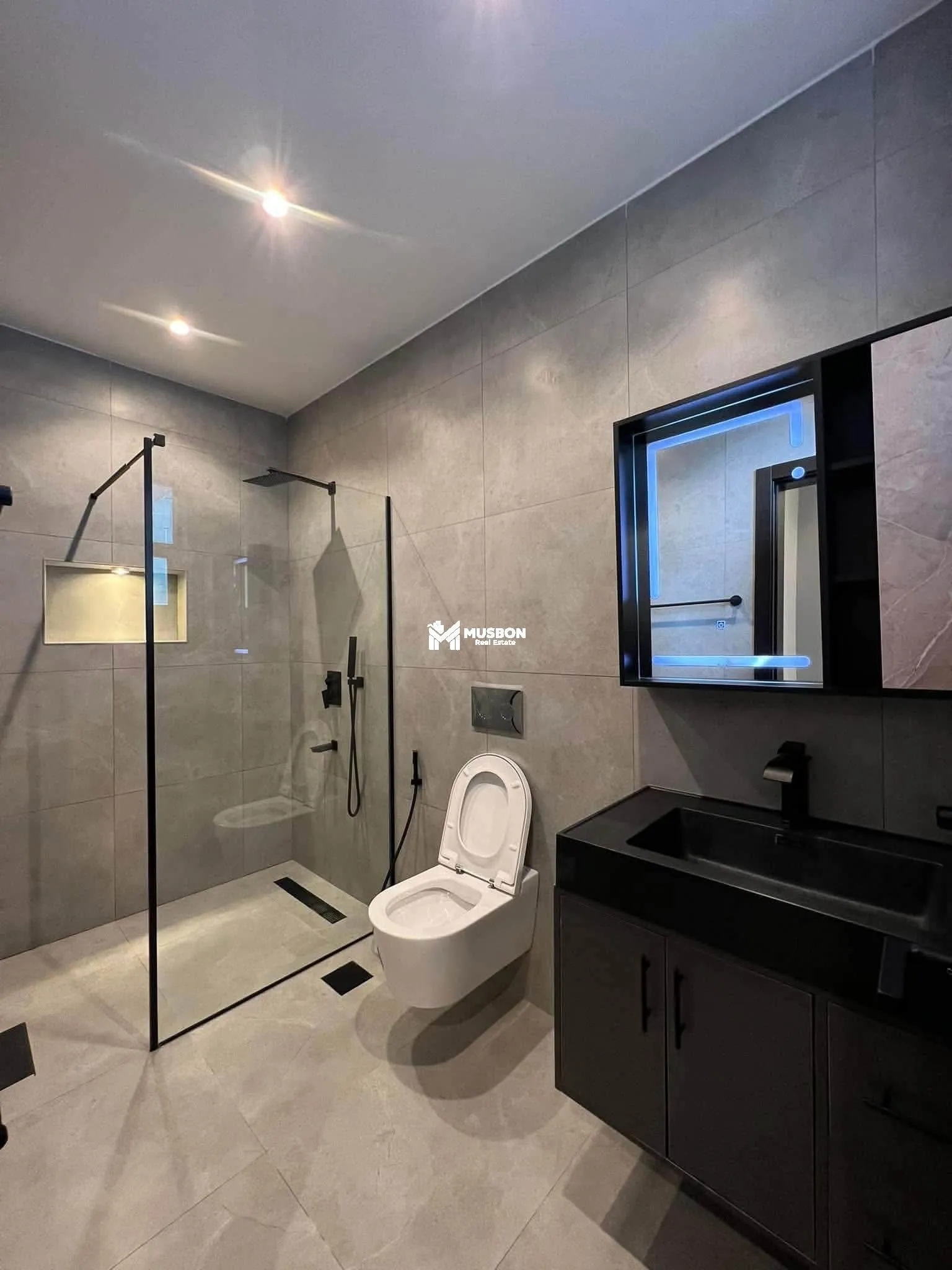 Luxury condos in Kololo — Kampala
