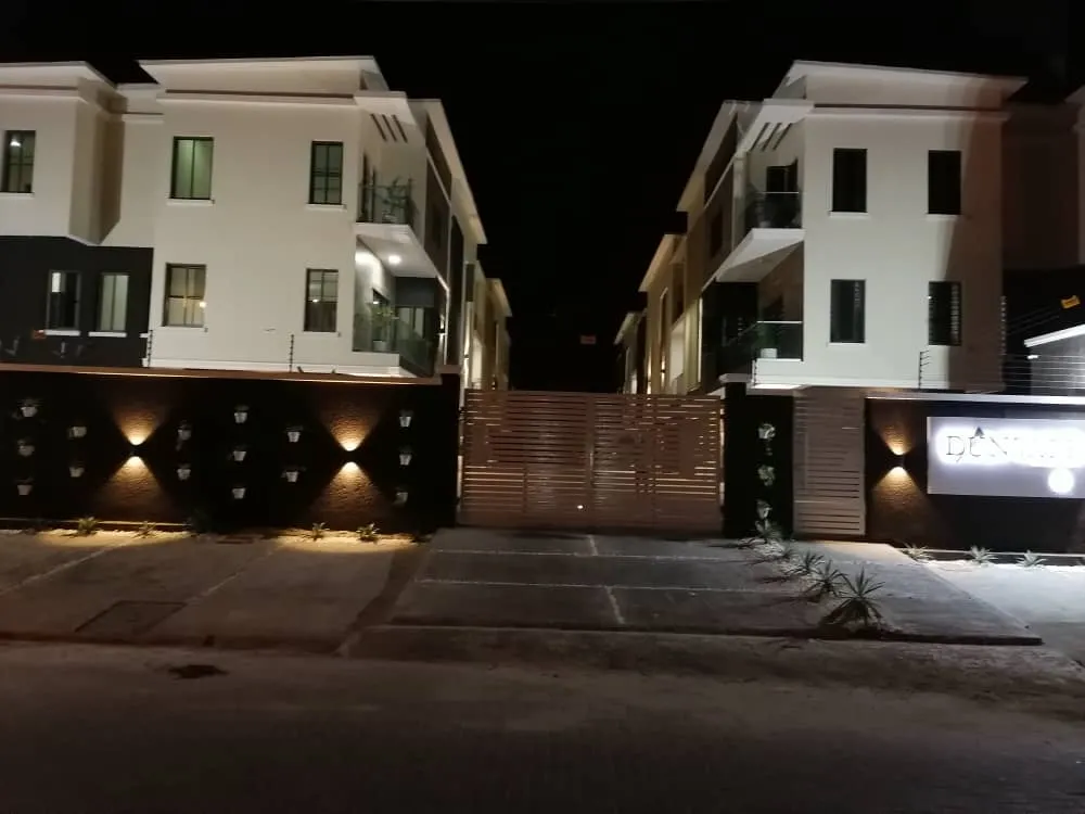 Dunvale Terraces (Completed)
