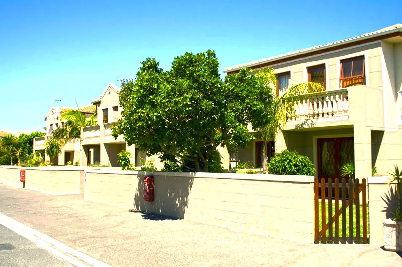 Villa Rustica — Parklands