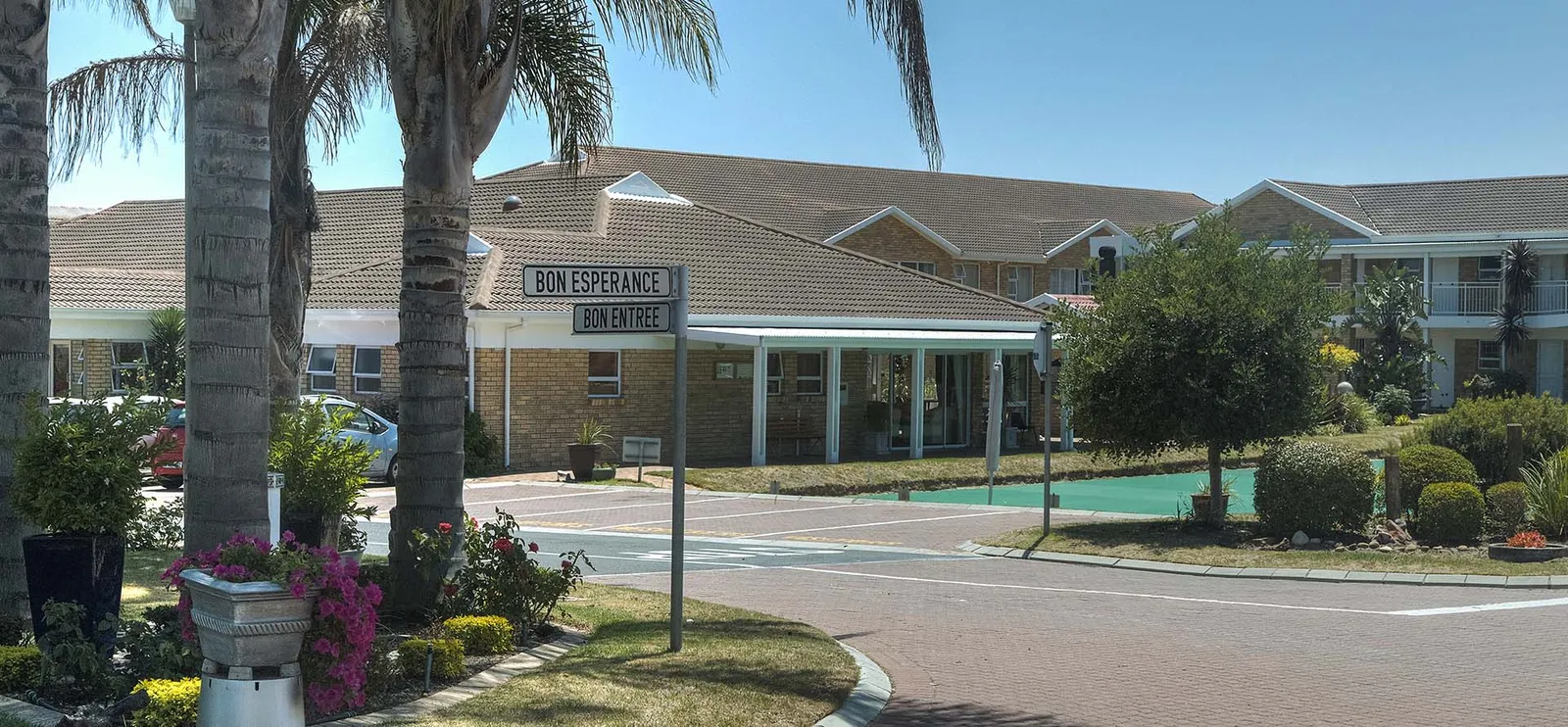 La Vie Est Belle — Durbanville