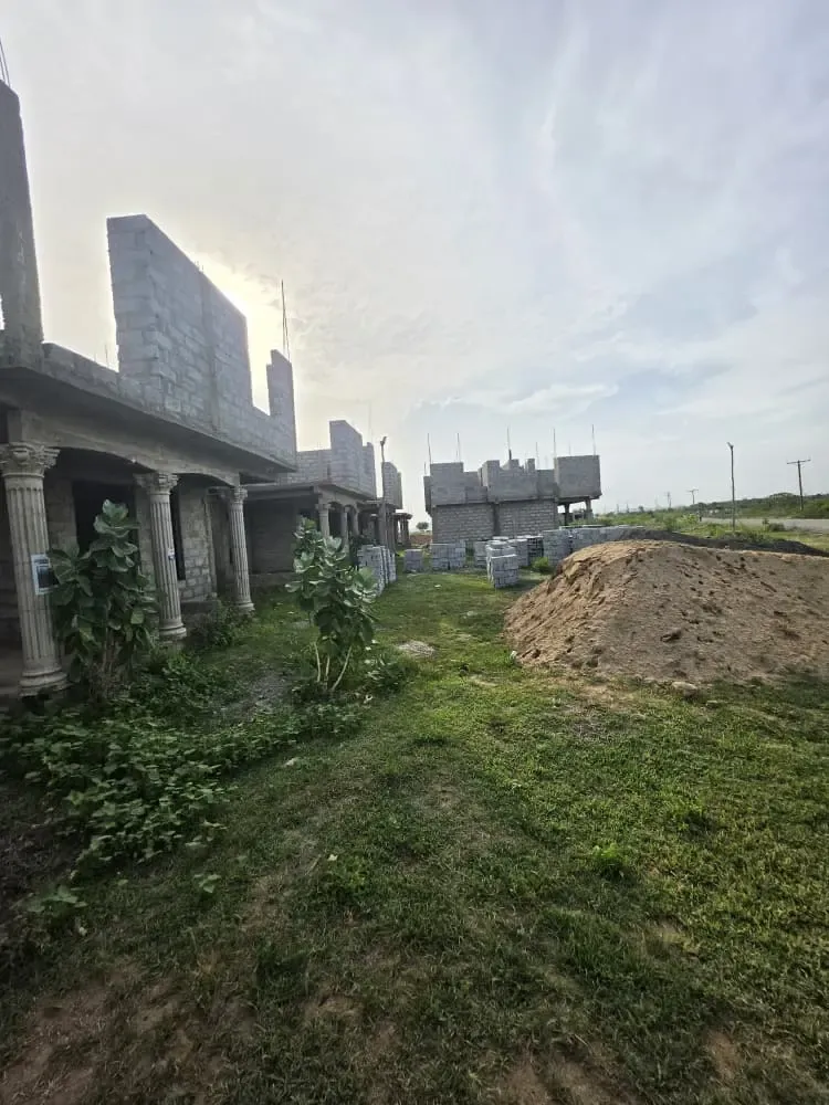 Daweyna — Accra
