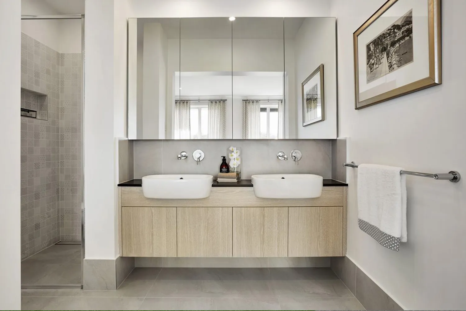 home-designs_interior_edith-bathroom