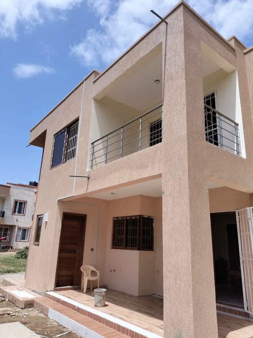 3 & 2 bedroom Maisonette — Malindi