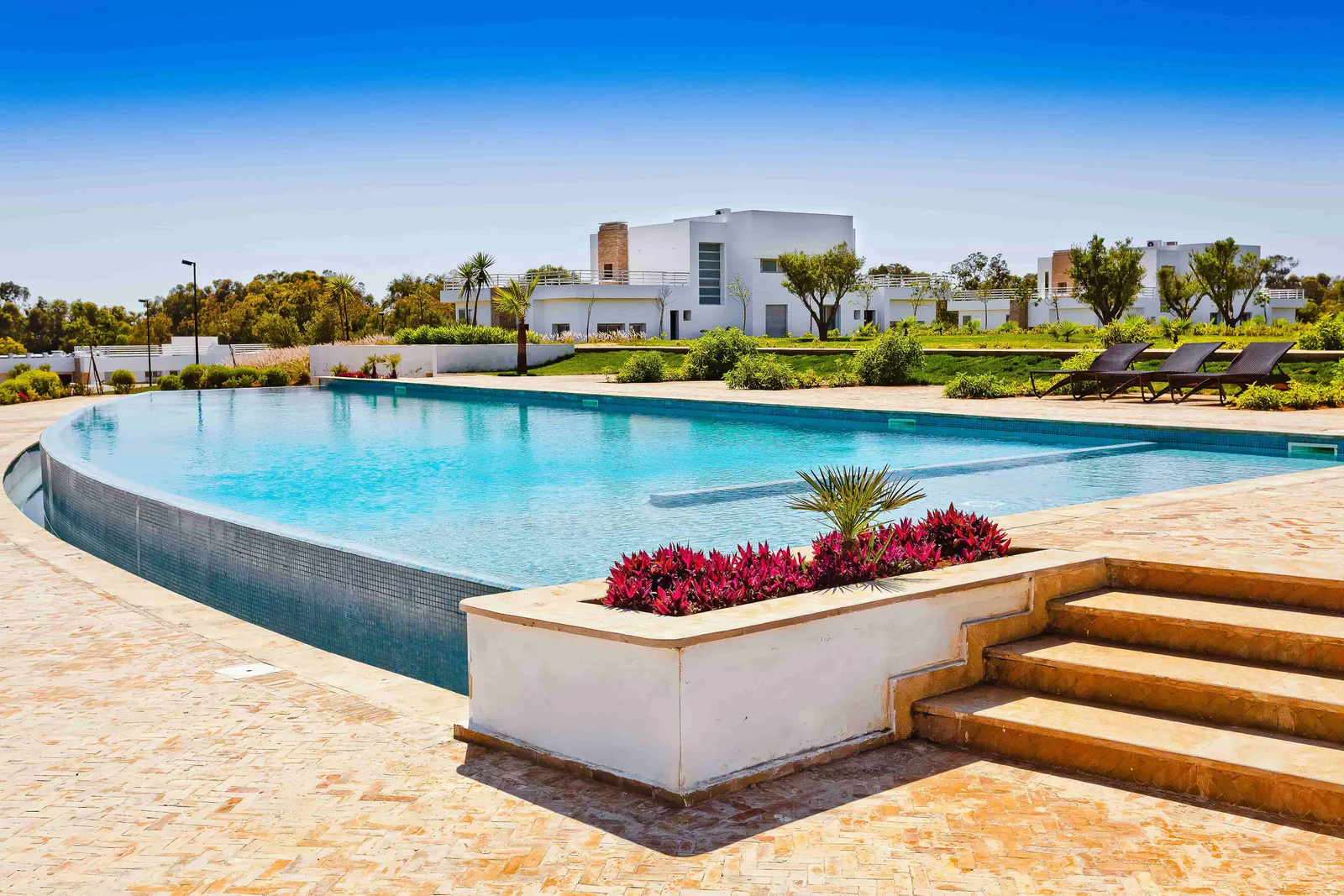 LIXUS BEACH RESORT LARACHE : Piscine