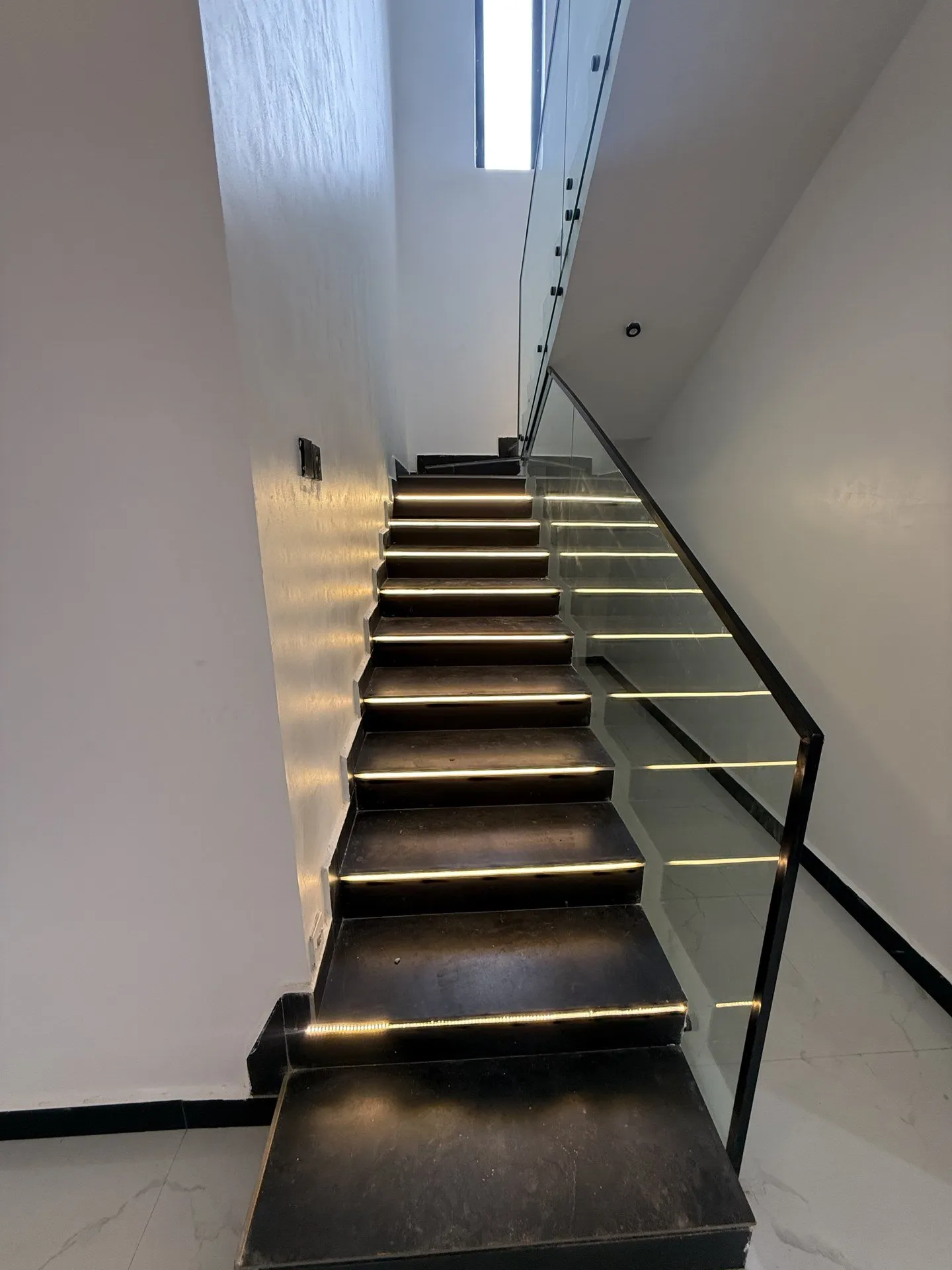 Luxury 4bedroom Duplex with Bq photo 5